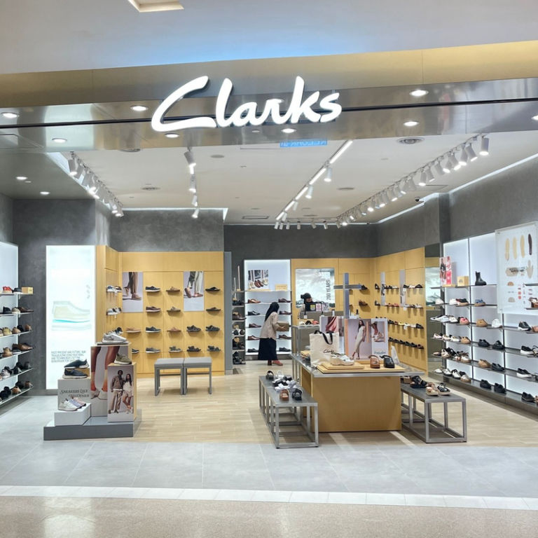 Shoes sunway pyramid on sale