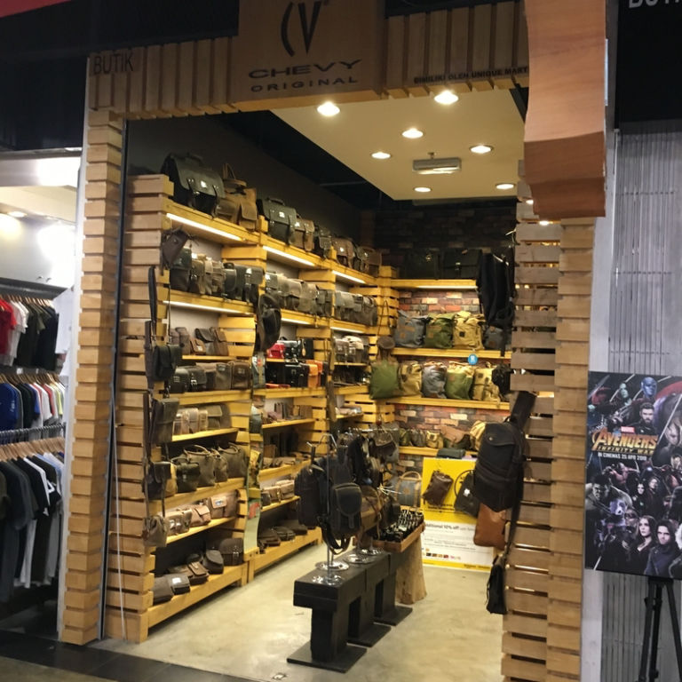 Sunway pyramid luggage shop hotsell